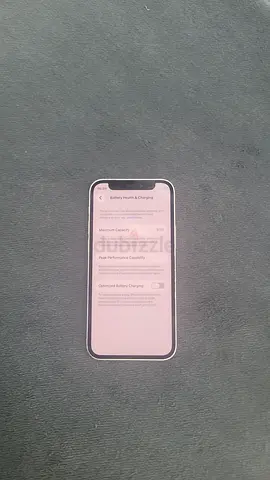 iPhone (looks like new) - 1 unit, with box