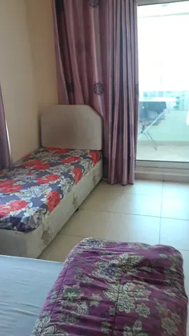 1bed available for 1working girl