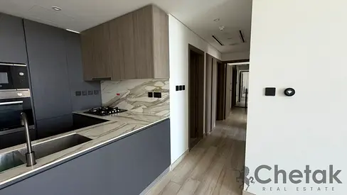 Ready to Move / Spacious 2 BHK With Maid Room / Community view