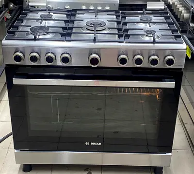 Bosch 90cm Stainless Steel Gas Range with Large Oven - Good Condition