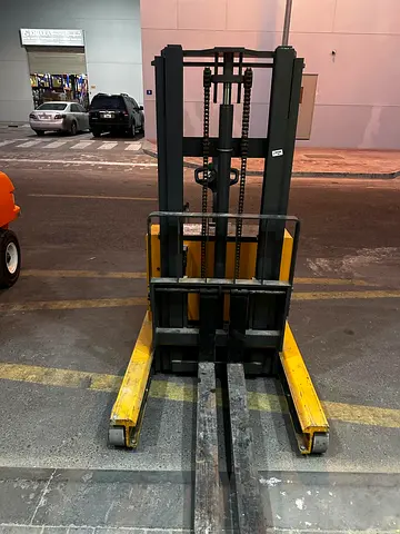 Korean super clean electric reach stacker soosung 1.4 ton