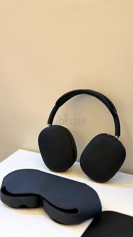 Apple AirPods Max (Lightning Model)