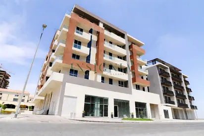 2BR Vacant Unit Unfurnished With Terrace 3 Bathrooms