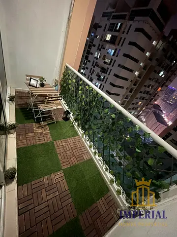 شقة غرفتين وصالة للبيع في Ajman One Towers مساحة 1937 قدم، طابق 22، إطلالة مفتوحة، مطبخ مغلق، باركن، جيم ومسبح، السعر 650,000 درهم