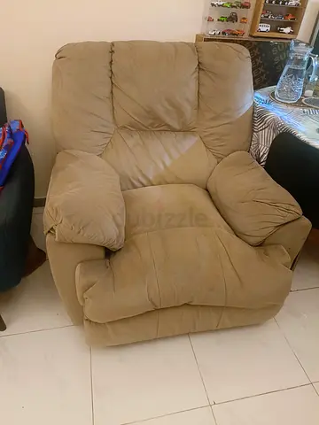 Beige Fabric Recliner Armchair - Comfortable cozy Single Seater AED 150