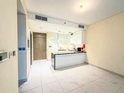 High Floor | Lagoon View | Vacant