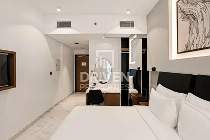 Serviced Studio | Community View | Mid Floor