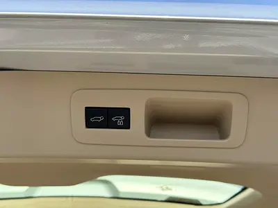 2025 Toyota LAND CRUISER — миниатюра 17