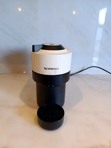 Compact Nespresso Capsule Coffee Maker new excellent condition