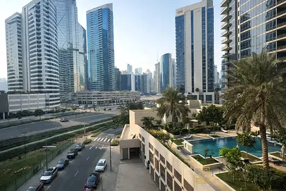 HUGE 1BR | STUNNING VIEW | NEGOTIABLE