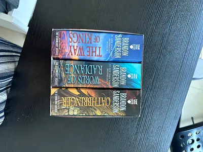 Brandon Sanderson — The Way of Kings / Words of Radiance / Oathbringer (Stormlight Archive, 3 books)
