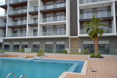 CORNER 1 BR+STUDY | BRAND NEW | 4 CHEQUES
