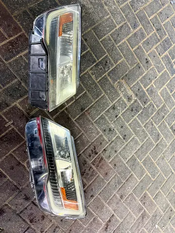 Ford explorer 2017 headlight original left and right