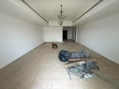 شقة للإيجار السنوي في الراشدية 3 عجمان – مساحة كبيرة جداً