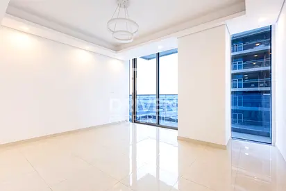 Brand New and Spacious Unit with Pool View