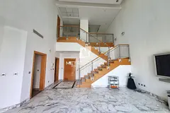 Luxury Penthouse | Sea and Park View | Vacant