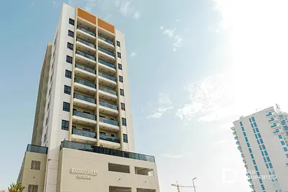 Upgraded | Fully Furnished | High Floor