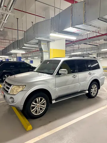 Mitsubishi Pajero - 3.8L V6 GLS - 2014