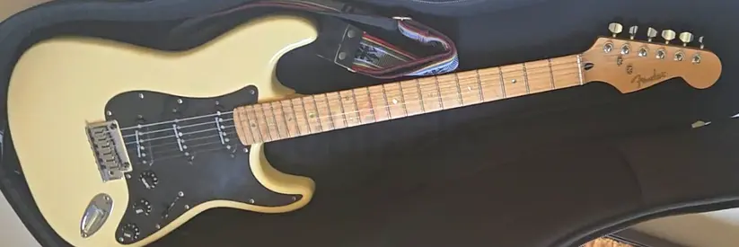 Fender Special Edition - Stratocaster (Collectors Item)