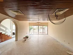 Lavish and beautiful 4bhk duplex villa, central AC.