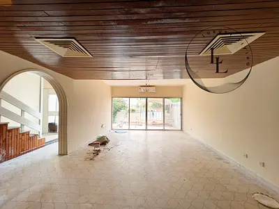 Lavish and beautiful 4bhk duplex villa with garden and central AC