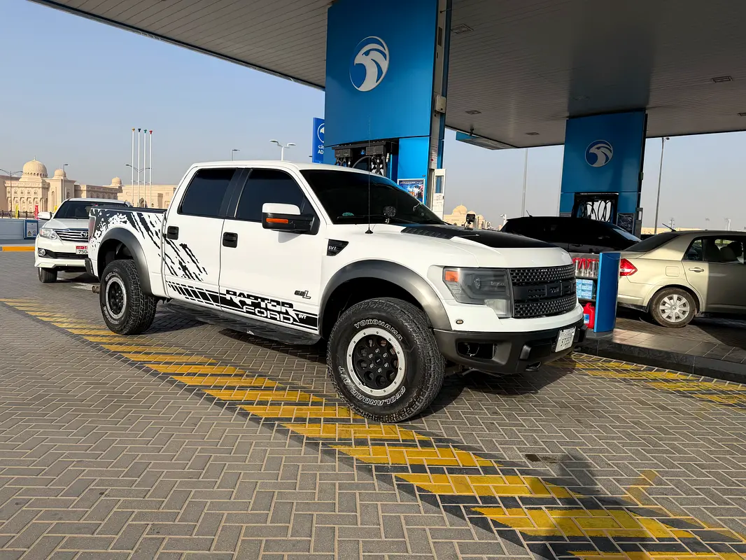 Ford F-150 2014 — photo 1 of 20