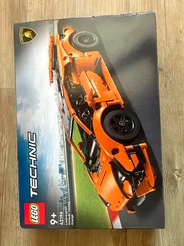 BARGAIN BRAND NEW LEGO 42196 TECHNIC LAMBO HURACAN ORANGE