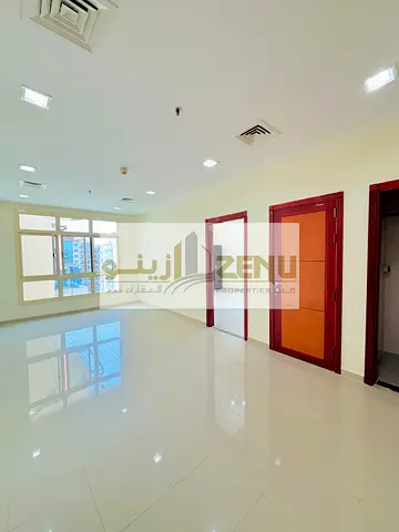 شقة حديثة 1 BHK في موقع رئيسي.