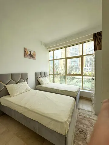 Bed space Dubai marina females