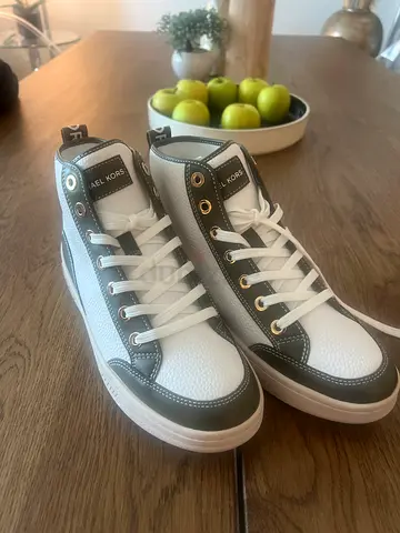 White and Black High-Top Sneakers — Casual Unisex Style, Good Condition