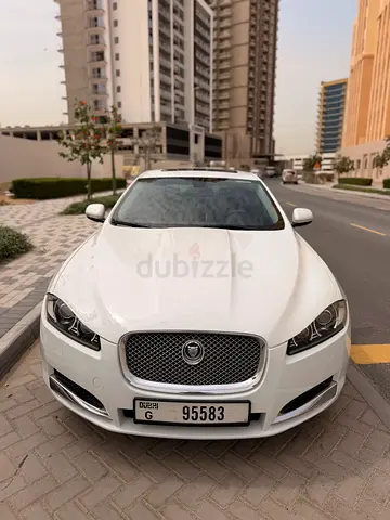 Jaguar XF 2012 - V6 white / GCC specs