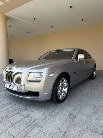 Stored | Rolls-Royce Ghost 2011 | GCC Specs | Accident-Free | Full Agency Service | Bespoke