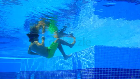 Professional Fml.Swimming Coach