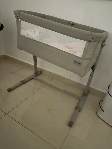 Light grey bedside bassinet / cradle - good condition