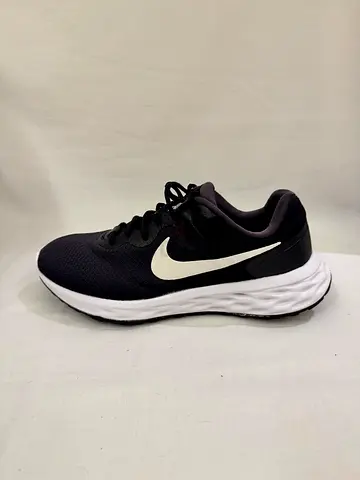 Nike Revolution 6 Next Nature - Black/White (Mens) - Good Condition