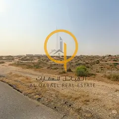 🔥 Invest Smart: Commercial Land in Al Dabdaba North with a Strategic Location Facing a Park