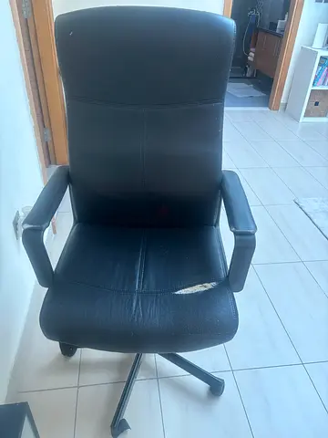 FREE Swivel chair
