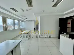 WITH 2 PARTITIONS | CHILLER FREE | NATURAL LIGHT