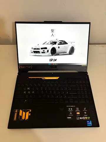 Asus Tuf F15 RTX4070 / i7 13620H / 32gb / 1TB SSD
