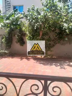 Spacious Villa for Rent in Al Rumaila 1 | 5 Master Bedrooms | Near Corniche A well-maintained and ve