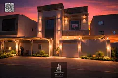 5 master bedrooms, including electricity, water, and air conditioning, custom finishing.