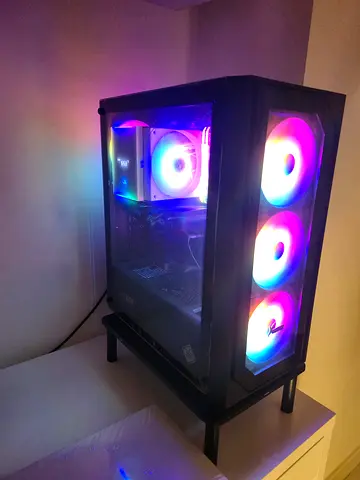 Gaming PC for sale - RTX 4060 - 32 GB Corsair Ram