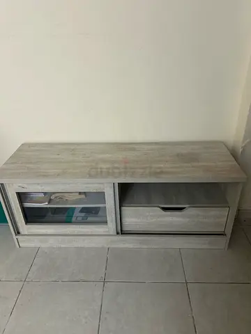 Compact TV Stand / Entertainment Unit in Light Wood