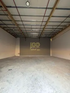 Warehouse for rent, 11,000 sq ft, 160 kW electricity, price 400,000