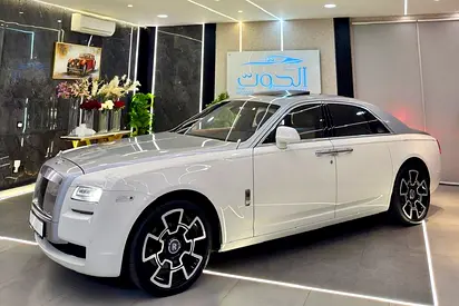 LUXURY ROLLS ROYCE GHOST || GCC || TOP OPTIONS || POWERFUL ENGINE || LOW MILEAGE