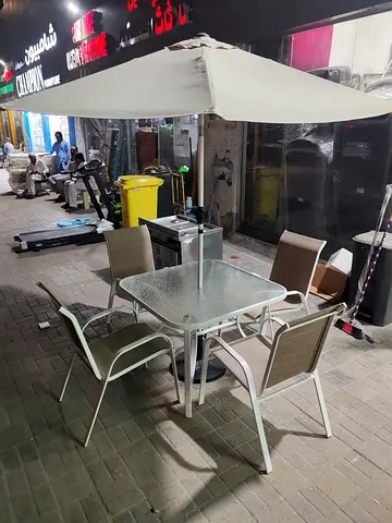 4-Seater Outdoor Patio Dining Set with Umbrella