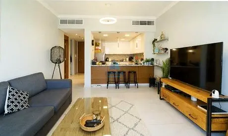 Unfurnished 1 BHK | Prime Location | Ready & Vacant