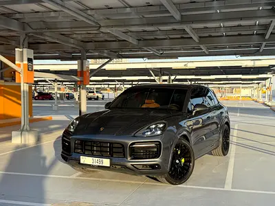 Porsche Cayenne E-Hybrid/GCC/Warranty