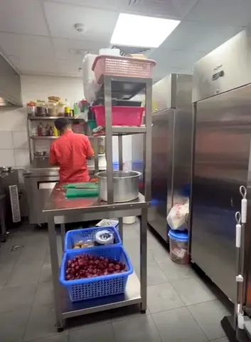 Fully equipped kitchen business for sale