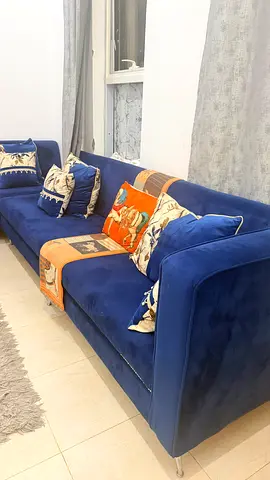 Blue Velvet 3-Seater Sofa in Good Condition